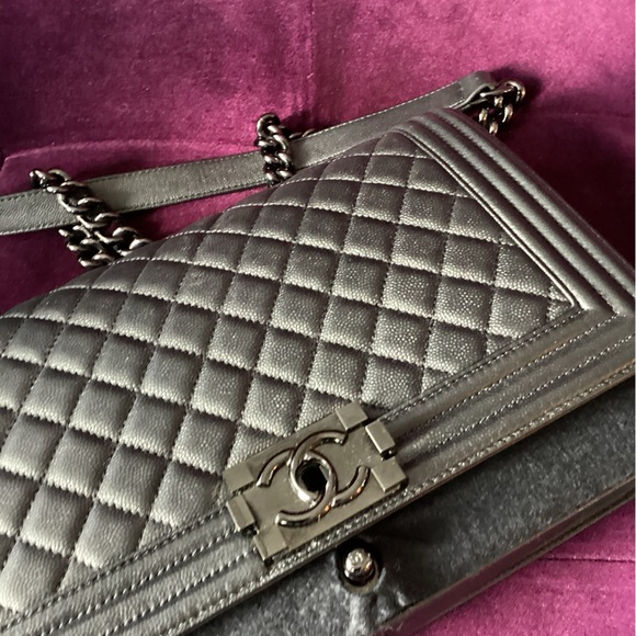 SOLD Chanel So Black New Medium Boy - Picture 3 of 10